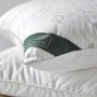 Подушка шелковая средняя «Flaum Nostalgie Kollektion» (70х70 см; наполнитель: 100% шелк, 100% полиэфир; чехол: жаккардовый сатин, 60% тенсель, 40% хлопок)