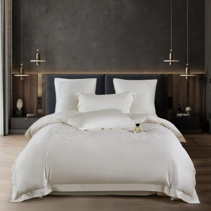 Постельное белье «Tiara» с вышивкой (евро; сатин: 61% тенсель, 39% хлопок; арт. 2236-6)