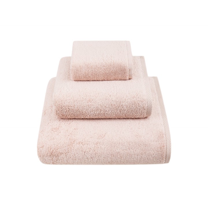 Комплект махровых полотенец «Teddy», цвет: пудровый (размеры: 30x50 см (1), 50х100 см (1), 70х140 см (1); махра: 100% микрокоттон)
