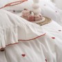 Постельное белье «Ruby» с вышивкой и оборками (евро; сатин: 100% хлопок)